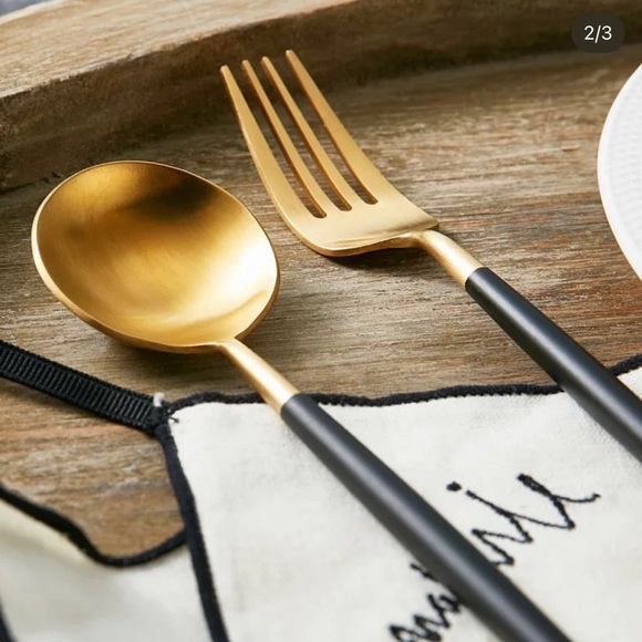 💫 Beautiful Black and Gold 💫 flatwares - Picture 2 of 6